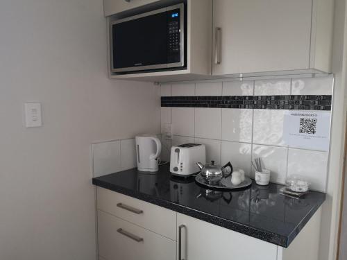 Cheerful 4 Bedroom Holiday Home (Sleeps 7)