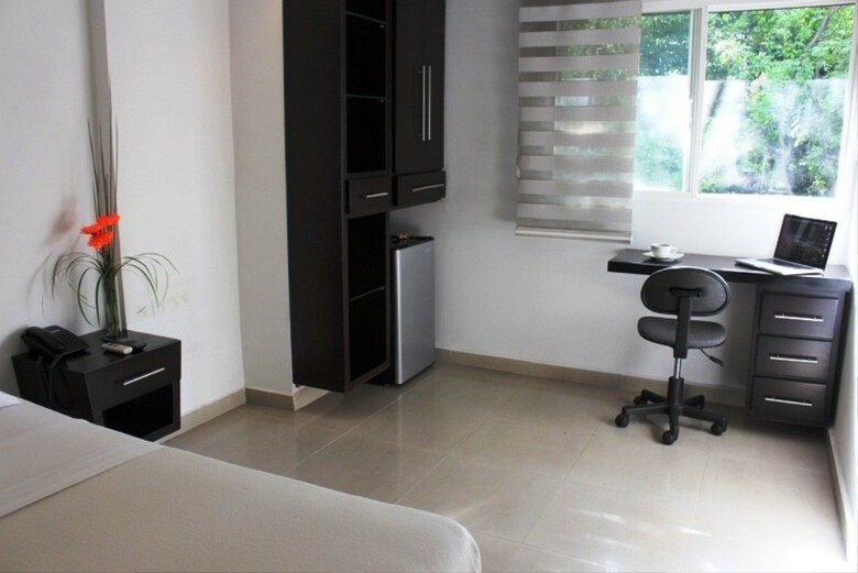 Hotel Platinum Plaza