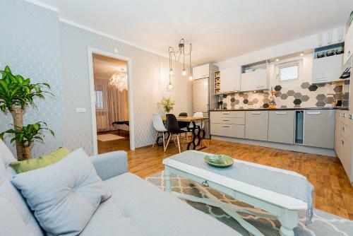 Cozy Beach Apartment
