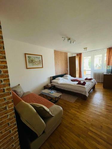 Gabi H�z Apartmanok*** Hajd�szoboszl�