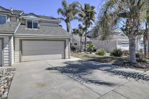 Discovery Bay Retreat With Balcony And Boat Dock!