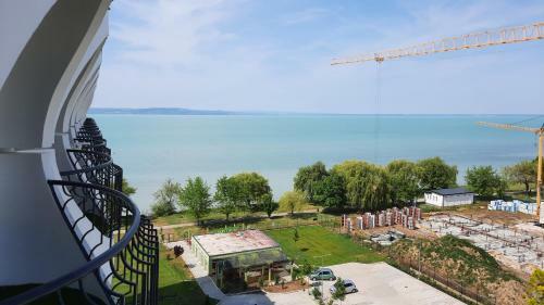 Cirk�l� Apartments Si�fok