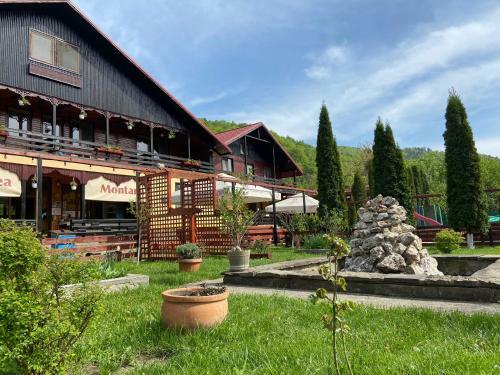 Hostal Pensiunea Montana Varlaam