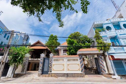 Villa H? B?i Phan Chu Trinh B�i Sau