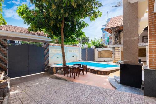 Villa H? B?i Phan Chu Trinh B�i Sau