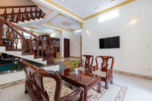 Villa H? B?i Phan Chu Trinh B�i Sau