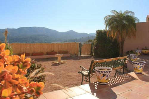 Fabulous 3-bed House 8kms From Javea