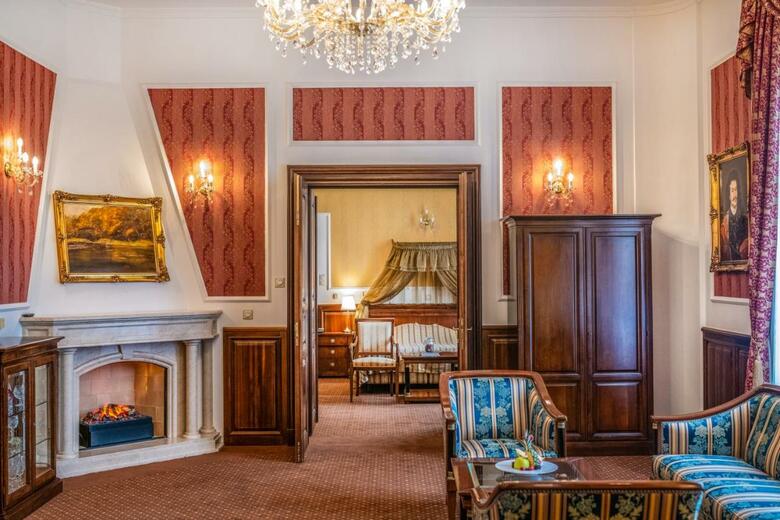 Kast�lyhotel Sasv�r Resort