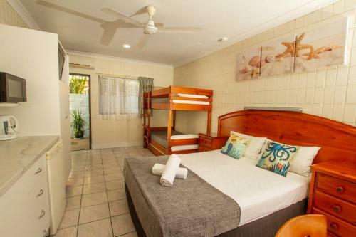 Motel Tropical Palms Inn Resort