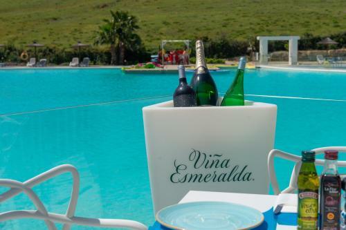 Beautiful Apartment In Alcazaba Lagoon