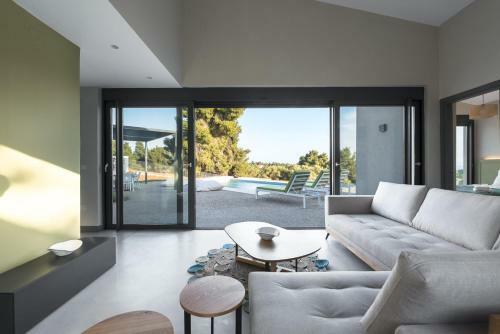 #luxlikehome Theeta Villas Elia