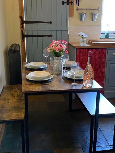 Redlands Cottage Surrey Hills