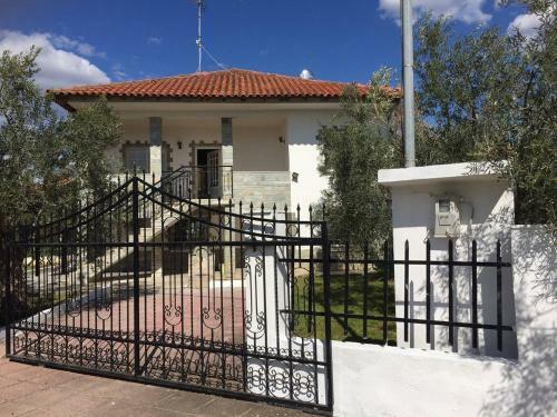 Venus Seaside 4 Bedroom Villa Halkidiki