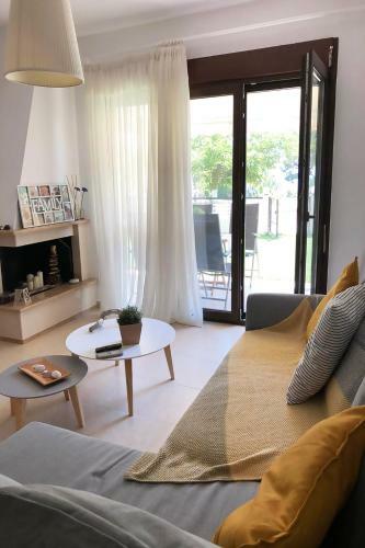 Guedin II Sea Side Maisonette