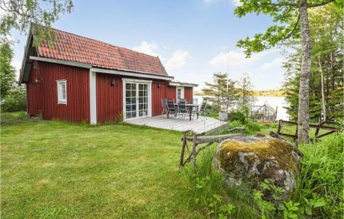 Beautiful Home In Sk�vde With 3 Bedrooms