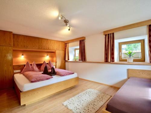 Stunning Apartment In Umhausen With Terrace