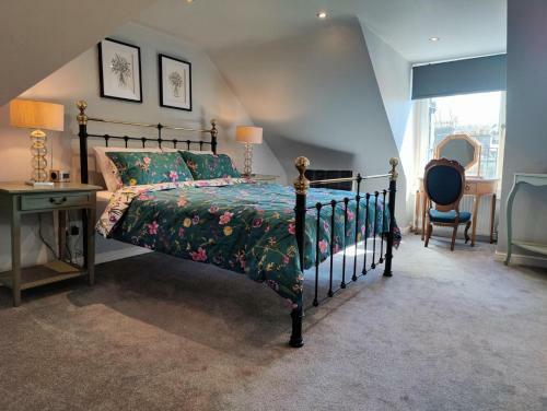 New Fabulous 2bd Maisonette Dunfermline, Fife