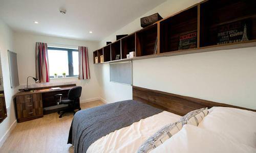 Zeni Apartments 6 Bed Apartment In Central Exeter