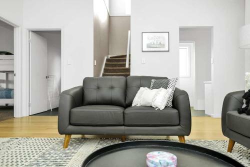 Dunescape 4br With Nbn And Sea Views