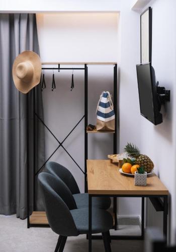 Alcyone Studios And Apartments No 8