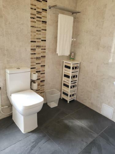 Remarkable 2-bed Apartment In Huddersfield