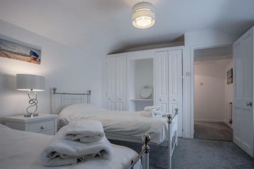 Coastland Cottage - 2 Bedroom Cottage - Manorbier