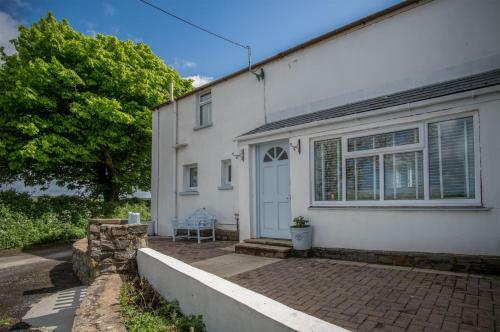 Coastland Cottage - 2 Bedroom Cottage - Manorbier