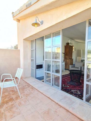 Casa de La Cruz Full Property