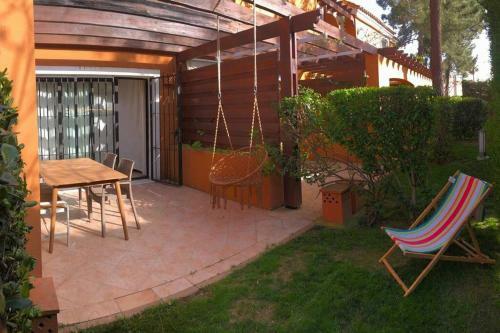Sol, Playa Y Golf En Urbanizaci�n de Lujo.