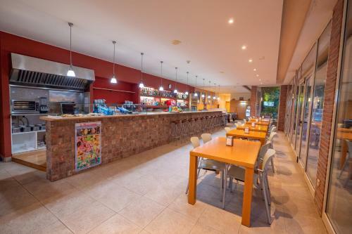 Vacanceselect Mobil Homes - Camping Santa Elena Ciutat