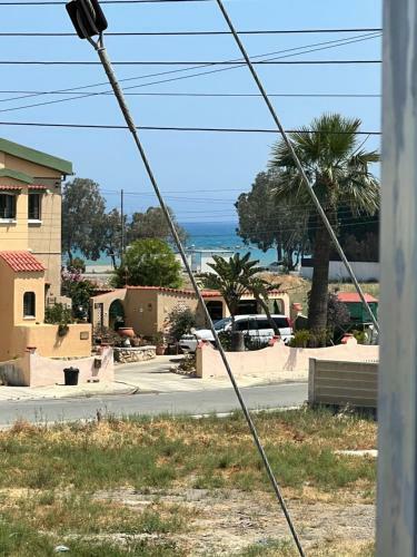 Luxurious Maisonette Near The Beach