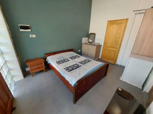 Hostal Vasos Guesthouse 10 Min Walk From The Beach