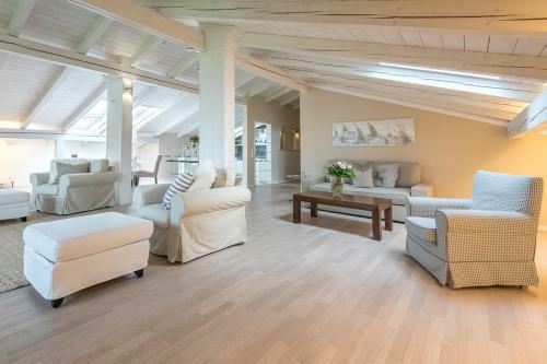 Hostal Hotel Garni - Chiemsee-pension-seebruck