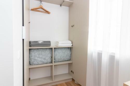 Top Street One Apartments, By Cohost