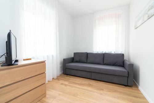 Top Street One Apartments, By Cohost