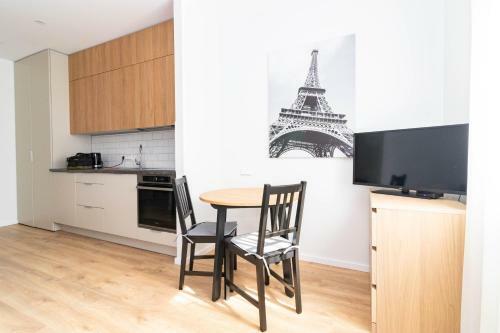 Top Street One Apartments, By Cohost