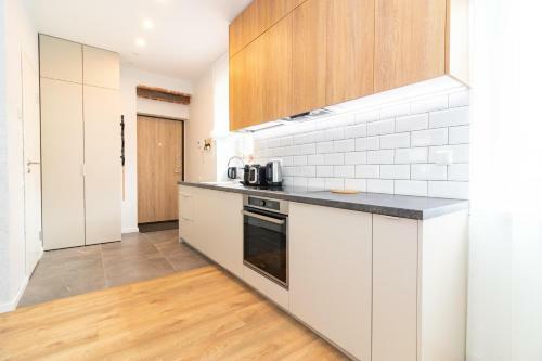 Top Street One Apartments, By Cohost