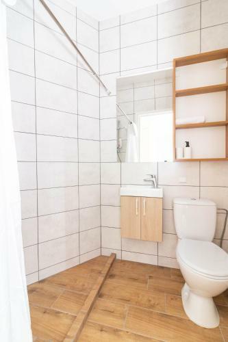 Top Street One Apartments, By Cohost
