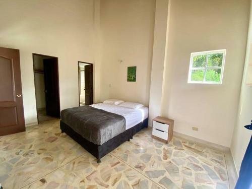 Casa Con Parking Y Terraza En Sector Exclusivo
