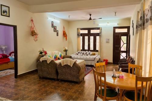 Aditya Homestay Dalhousie
