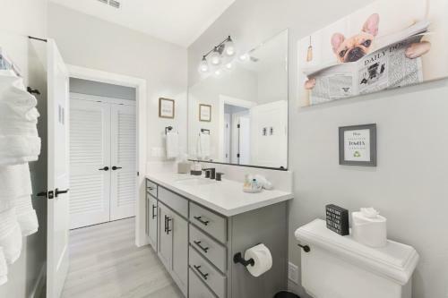Villa New Luxury 1 Br Guest Suite, W/kitchen, Pvt