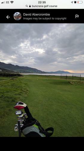 Golf Beach 5 Min Walk Away And We Have Wifi
