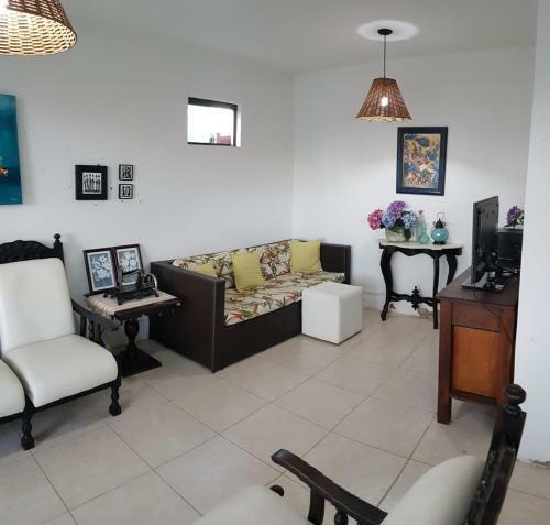 Condom�nio Horizonte Da Serra Lll - Gravat�