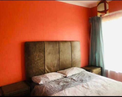 Helderkruin 4 Bedroom Home