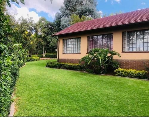 Helderkruin 4 Bedroom Home