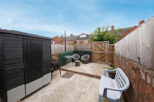 Churnet Valley Townhouse - Modern Cheadle House