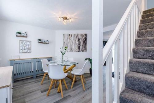 Central Town House Perfect For City Leisure Breaks