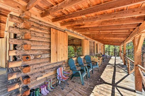 Idyllic Twin Lakes Escape With Deck And Fire Pit!