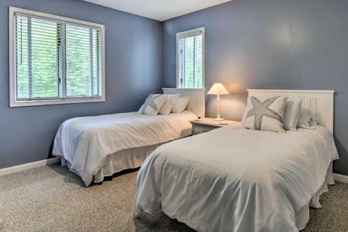 Family Townhome With Pool Access 1 Mi To Beach