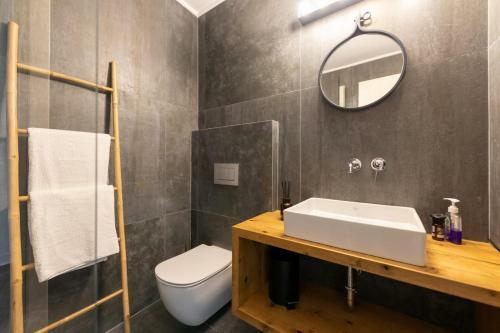 Villa Arleta In Punda Beach Paros For 8 With Private Pool